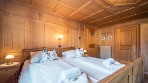 d'Alpen Apartments – s'Wälder Zimmer – Doppelbett