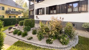 d'Alpen Apartments – Garten